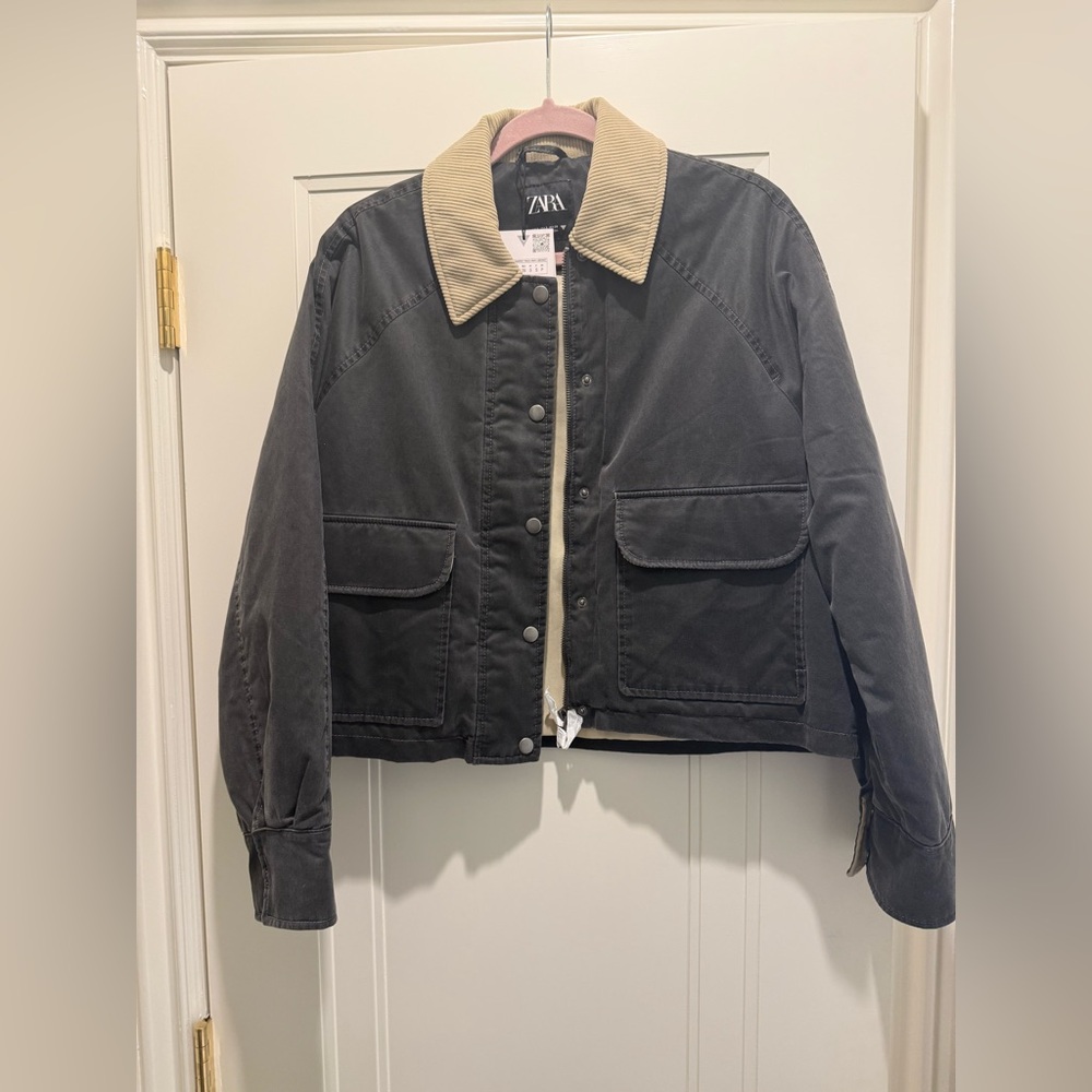 Zara Women's Black Utility Jacket with Tan Collar